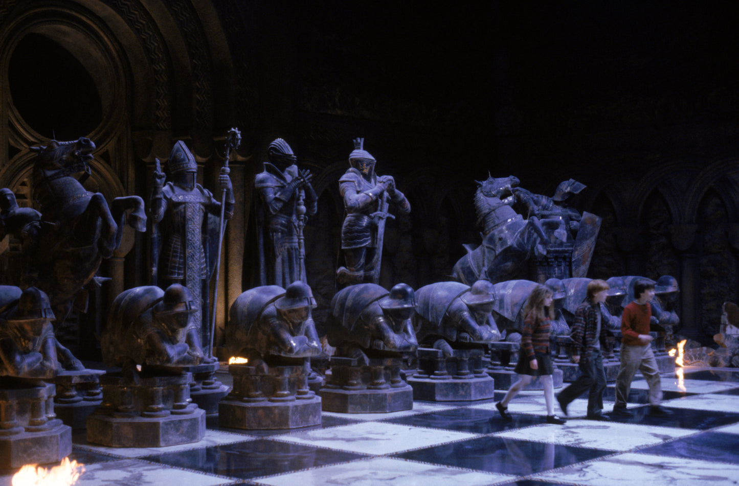 Harry Potter Wizard Chess Set (The Noble Collection) - On-Screen Movie Replica!