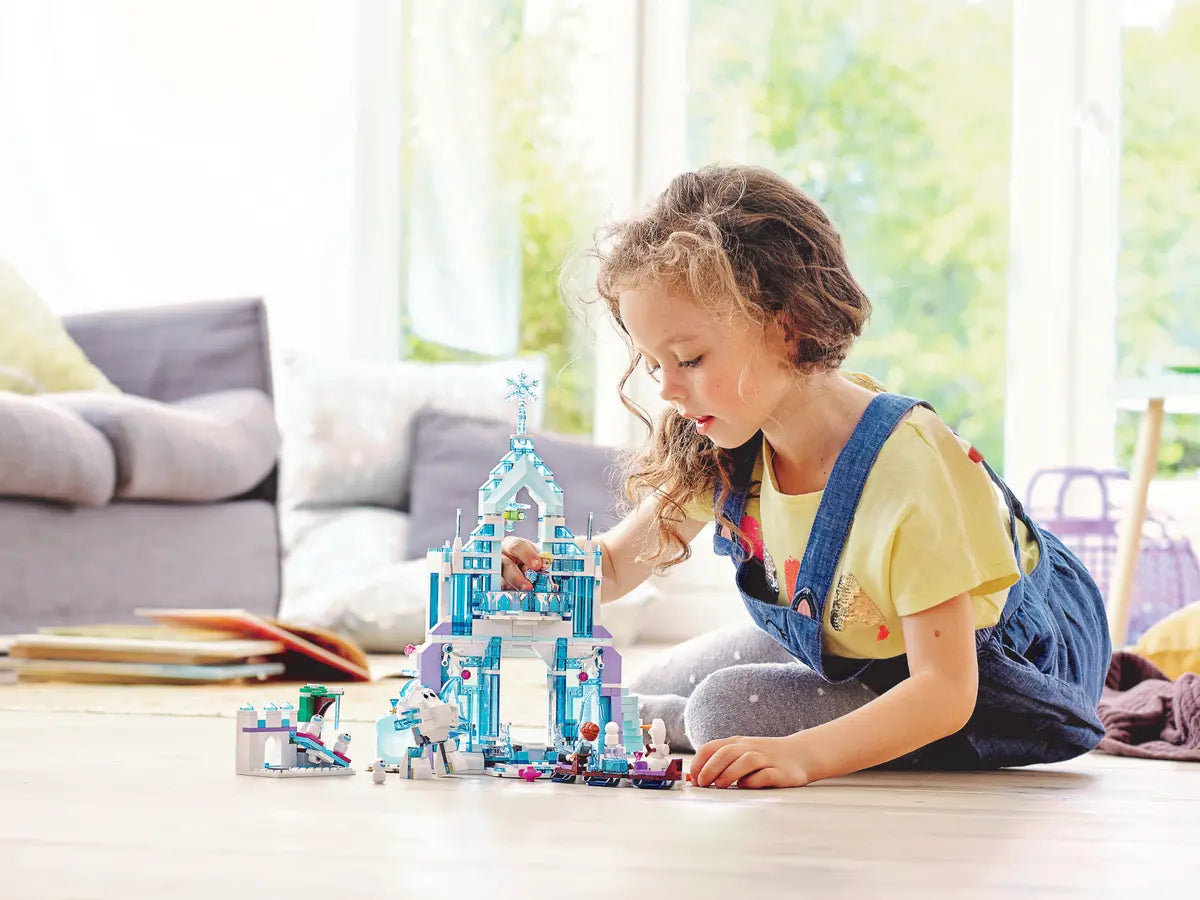 Elsa's Magical Ice Palace LEGO Set 701pcs Ages 6+ Disney Frozen 43172