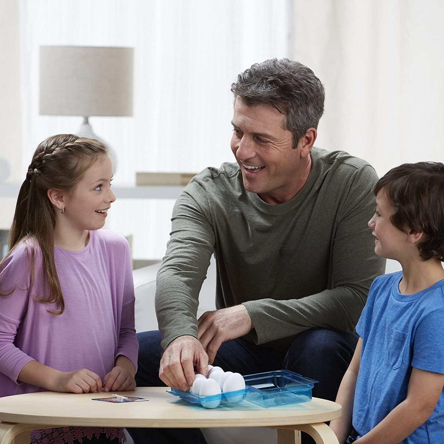 GERMAN LANGUAGE OHWEL! Game Hasbro Egged On Family Fun