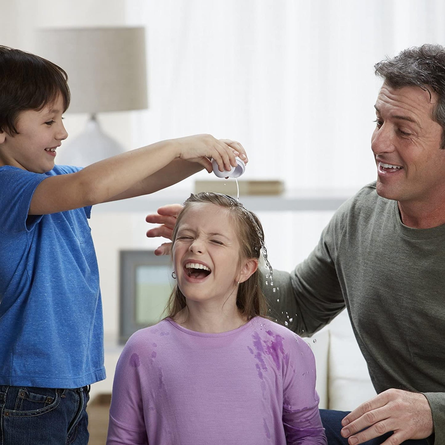 GERMAN LANGUAGE OHWEL! Game Hasbro Egged On Family Fun