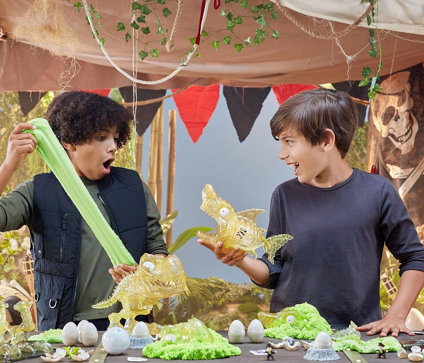 Smashers Dino Island Giant Skull 7488 – BLACK T-Rex Edition Smash Playset (ZURU Smashers) – 30 Surprise Mini Dinos & Interactive Skull Adventure